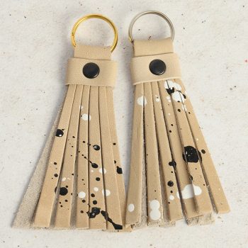 Salt 'N' Pepper tassel