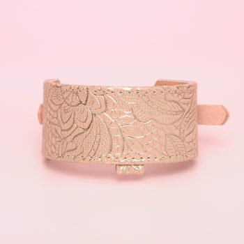 Golden Flowers (wide collar)